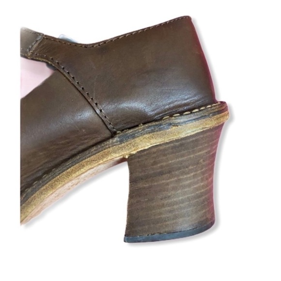 Y2K Vintage leather T strap chunky shoes with cutouts, late 90s - Picture 6 of 10